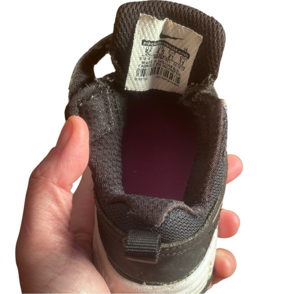 Nike Dart Toddler Sz 5C Black & Purple Sneakers, Great Used Condition - Picture 5 of 9